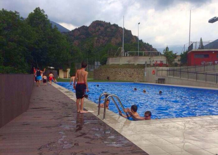 Piscina Campus hockey patines